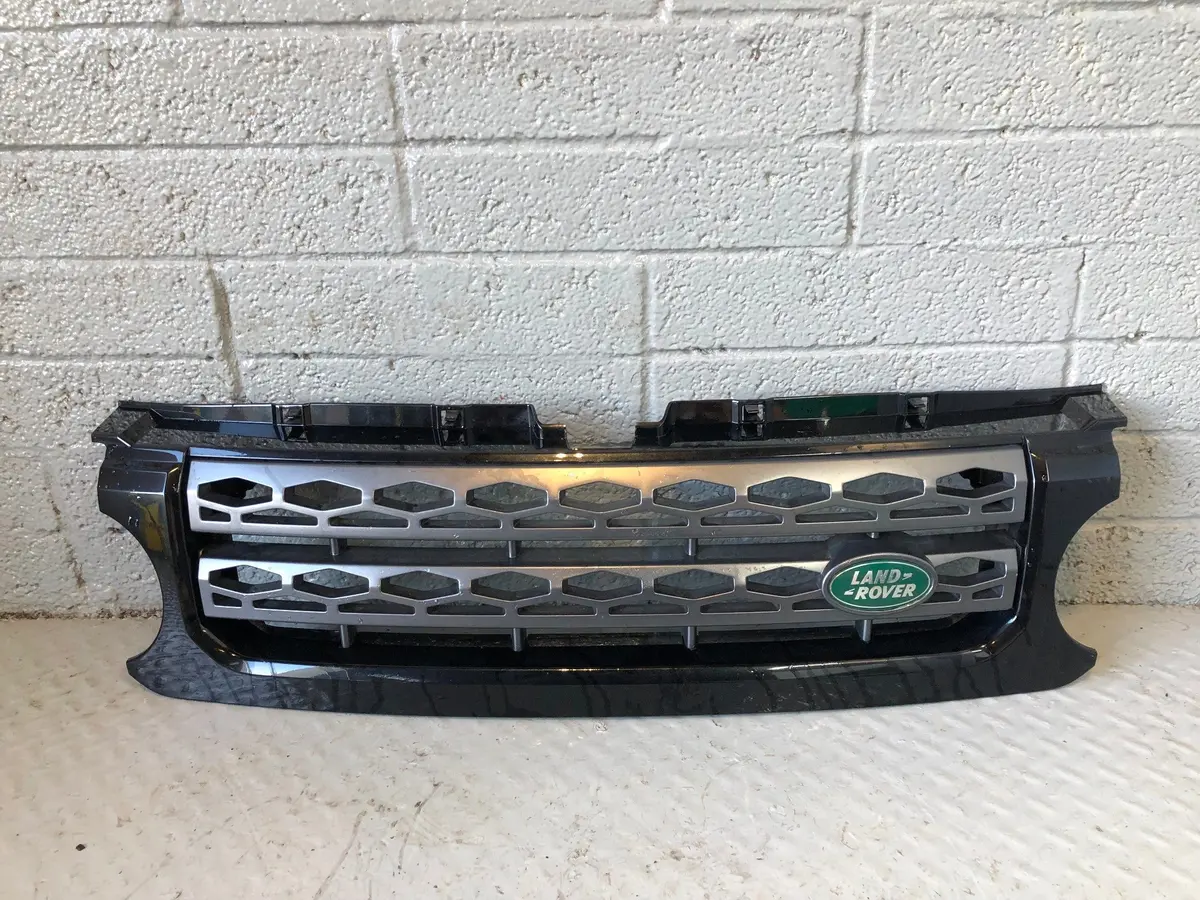 Discovery 4 Grille Front Santorini Black Land Rover 2009 To 2016 L17036 1