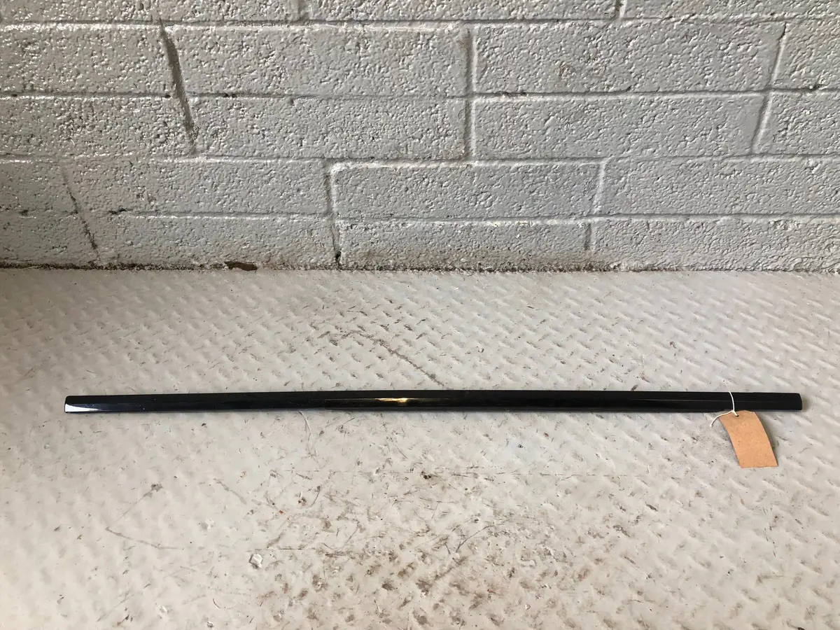 Range Rover L405 Window Weather Strip External Near Side Rear Black 2013 To 2017 1