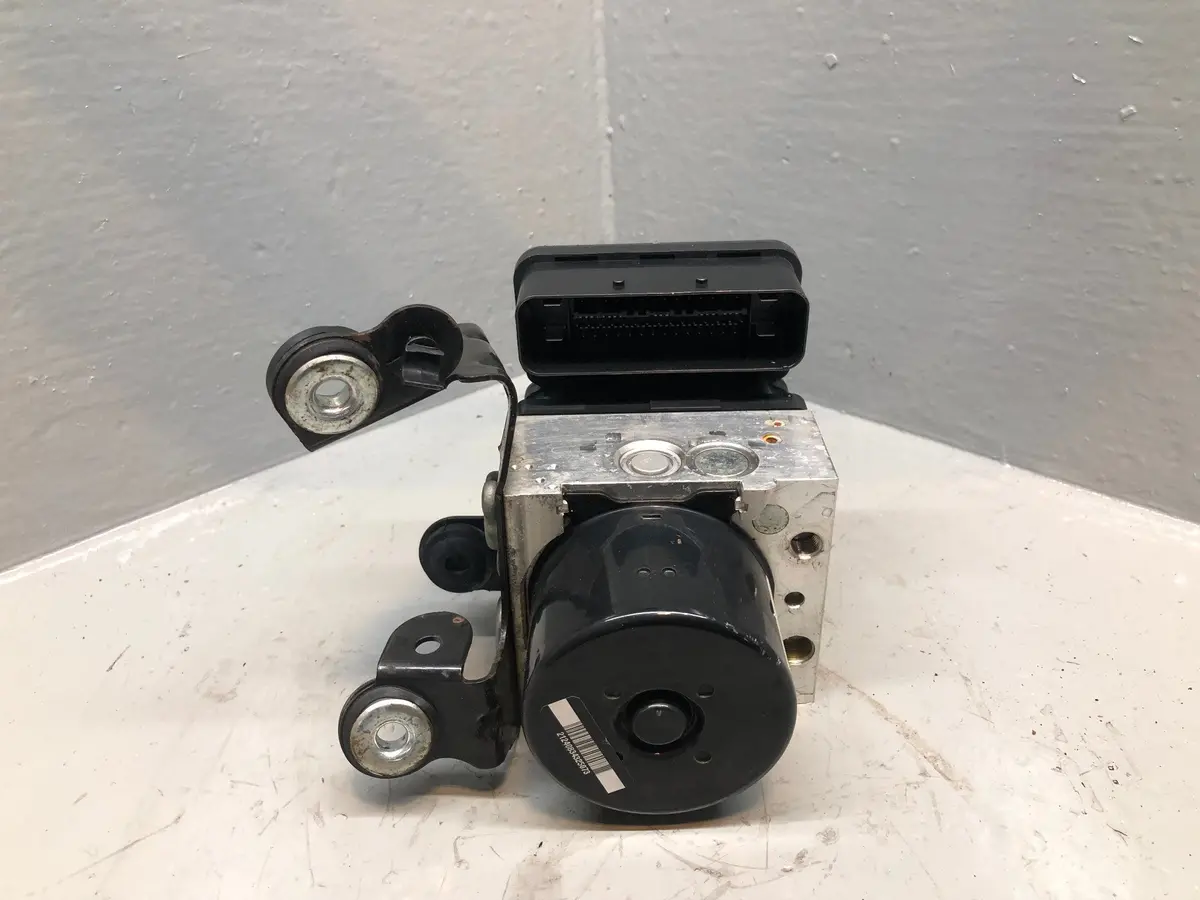 Freelander 2 Abs Pump Module 2.2 Td4 6G9n-2C405-Dg Land Rover 2006 To 2011 1