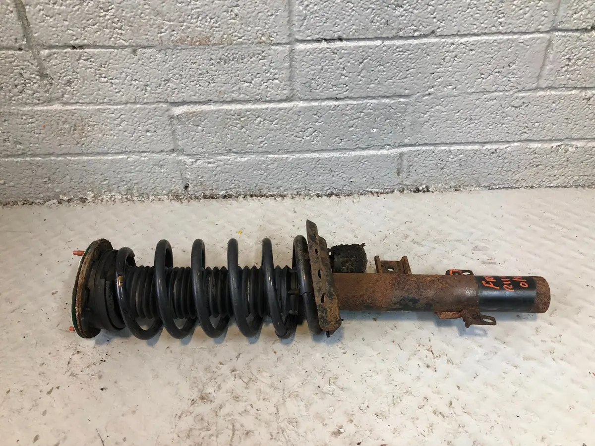 Freelander 2 Suspension Strut Shock Absorber Off Side Rear Land Rover R11026 1