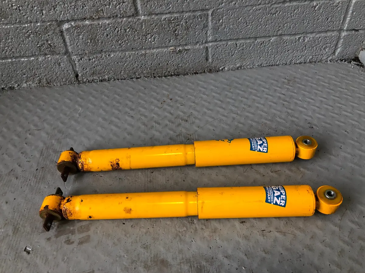 Discovery 2 Pair Of Shocks Front Dc5000 Super Gaz Land Rover 1998 To 2004 L06085 1